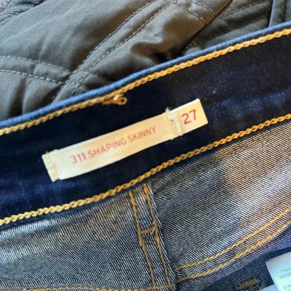 ~Levi’s 311~ Shaping Jeans - Size 27 - Picture 5 of 6